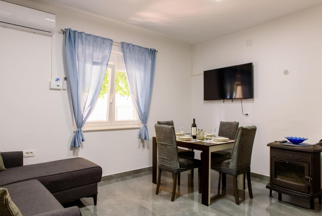Apartman Lu Есенице Экстерьер фото